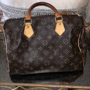LOUIS VUITTON SPEEDY BAG